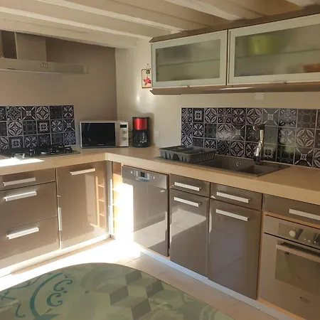 Vakantiehuis Mustang Avec Acces Piscine Parcay-les-Pins