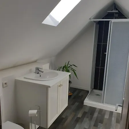 Mustang Avec Acces Piscine * Parcay-les-Pins