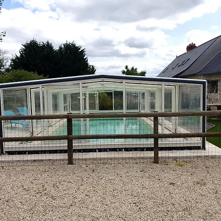 Mustang Avec Acces Piscine Holiday home